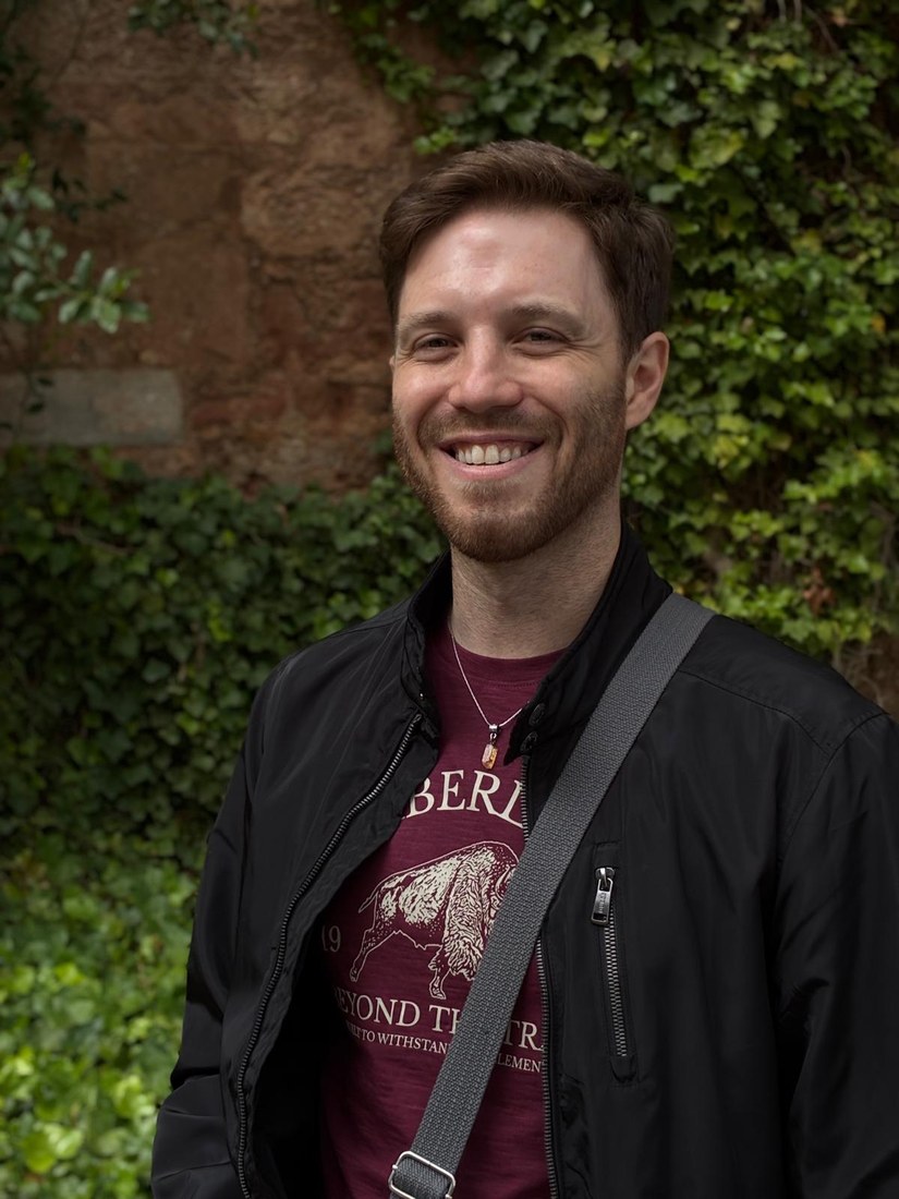 Facundo Margulies, tarotista y lector de Registros Akáshicos en Barcelona